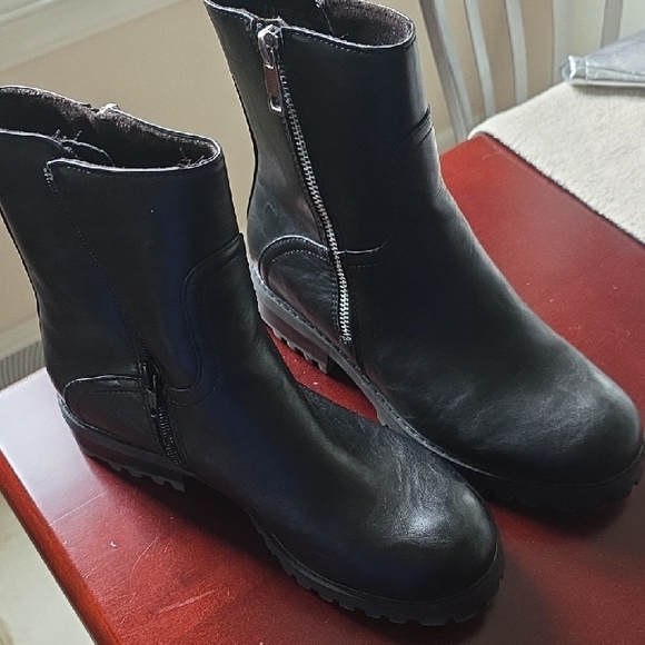 boc Women's Black Moto Boots - Picture 1 of 5